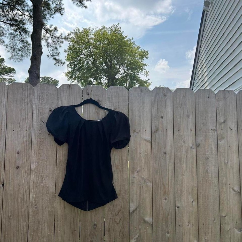 Black costa blanca short sleeve top size small petite